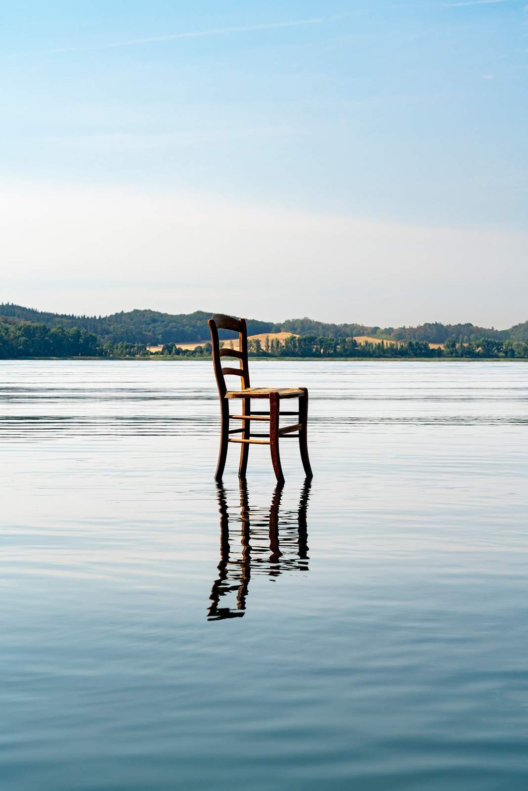 Wasserstuhl, 2026_100 cm x 150 cm_Fine Art Print